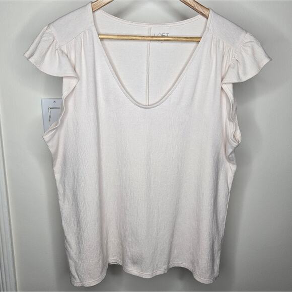 LOFT Outlet Bone White Flutter Sleeve Blouse Soft Cotton Poly Blend Size Medium - Picture 1 of 6